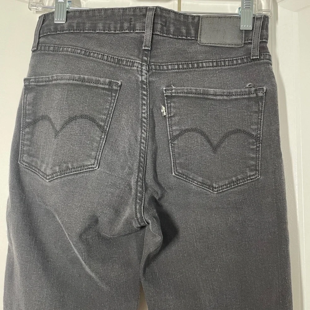 Levis 721 High Rise Skinny Jeans in Black size 27 - Picture 4 of 6